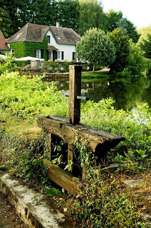 Au Moulin De La Gorce Bed and Breakfast La Roche-lʼAbeille Buitenkant foto